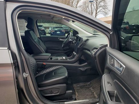 Used 2023 Ford Edge Titanium w/ Class II Trailer Tow Package image 9