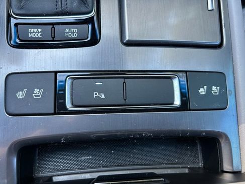 Used 2016 Hyundai Genesis 3.8 w/ Option Group 02 image 29