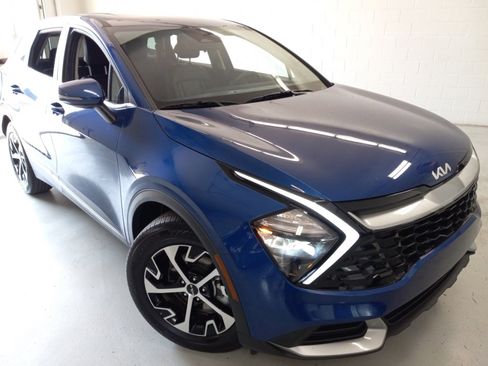 Certified 2023 Kia Sportage EX FWD image 1