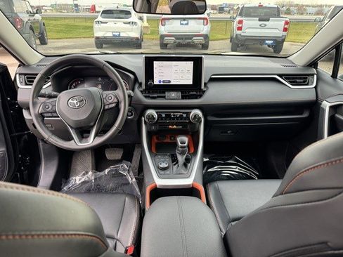 Used 2024 Toyota RAV4 Adventure image 25