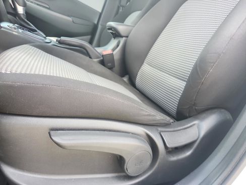Used 2018 Hyundai Kona SE AWD/4WD image 14