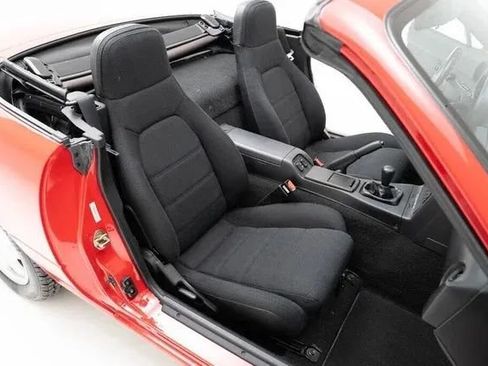 Used 1990 MAZDA MX-5 Miata RWD image 27