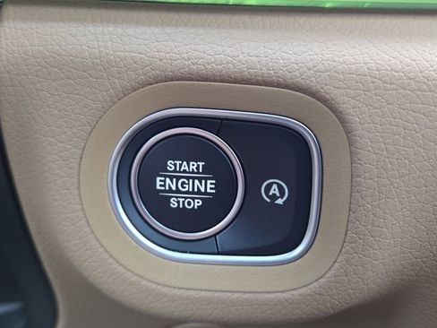 New 2026 Mercedes-Benz GLS 450 4MATIC image 11