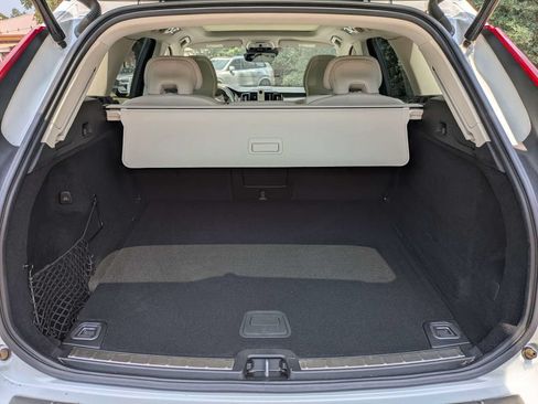 Used 2020 Volvo XC60 T6 Inscription AWD/4WD image 12