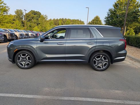 Used 2023 Hyundai Palisade Limited AWD/4WD image 7