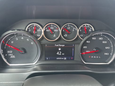 Used 2021 Chevrolet Silverado 1500 LT w/ Z71 Off-Road Package image 17