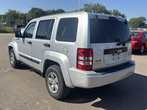 Used 2012 Jeep Liberty Sport AWD/4WD image 7