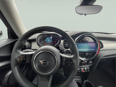 Used 2023 MINI Cooper 2-Door Hardtop image 22