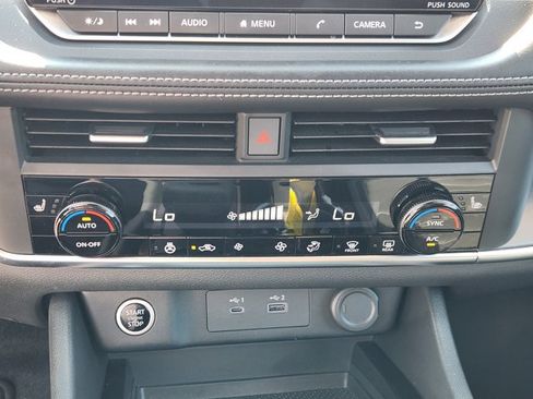 Certified 2023 Nissan Rogue SV w/ SV Premium B Package AWD/4WD image 21