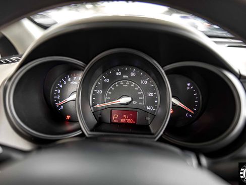 Used 2013 Kia Rio LX w/ PWR Pkg image 22