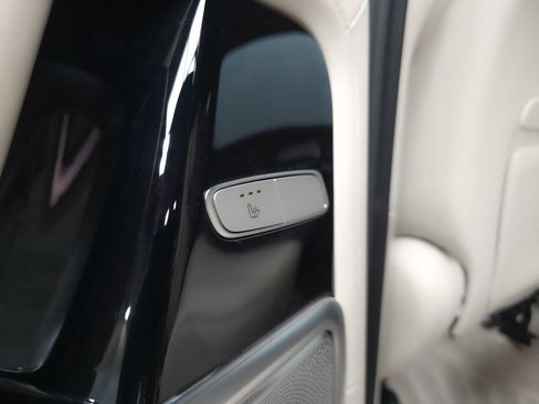 Used 2024 Mercedes-Benz G 550 image 24