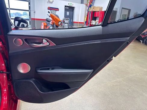 Used 2019 Kia Stinger GT1 AWD/4WD image 20