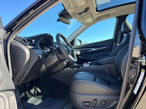 New 2025 INFINITI QX50 Luxe image 7