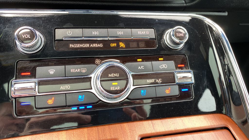 Used 2019 Lincoln Navigator L Reserve w/ Cargo Package AWD/4WD image 19