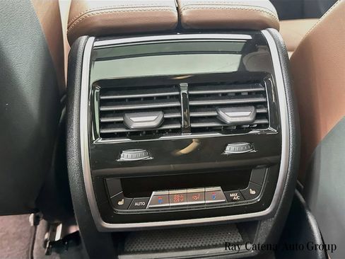 Used 2025 BMW X5 xDrive40i w/ M Sport Package AWD/4WD image 26