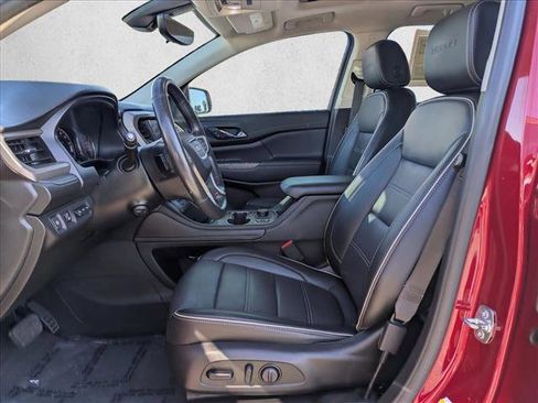 Used 2021 GMC Acadia Denali w/ Denali Technology Package image 17