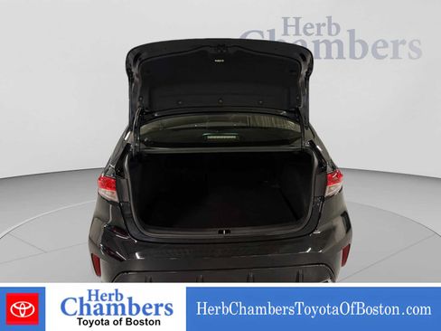 Used 2023 Toyota Corolla SE AWD/4WD image 4
