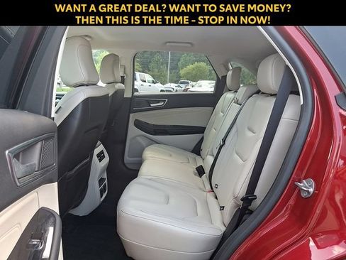 Used 2020 Ford Edge Titanium AWD/4WD image 12