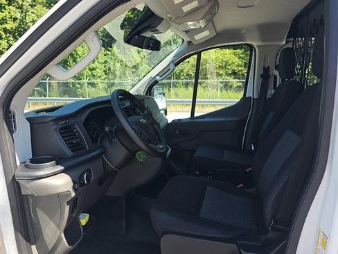Used 2025 Ford Transit 250 Low Roof w/ Exterior Upgrade Package RWD image 5