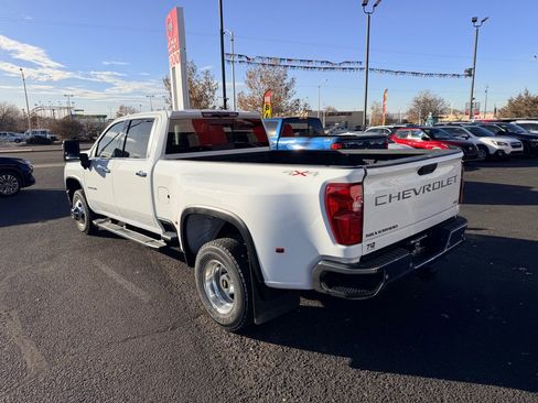 Used 2022 Chevrolet Silverado 3500 LTZ w/ LTZ Convenience Package image 34