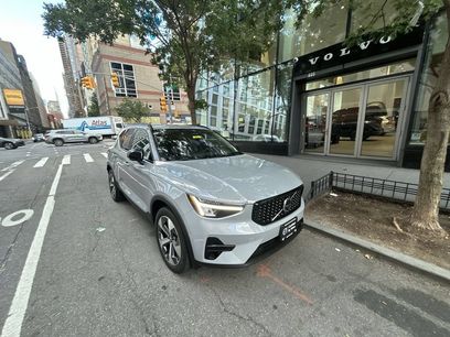 Certified 2024 Volvo XC40 B5 Core