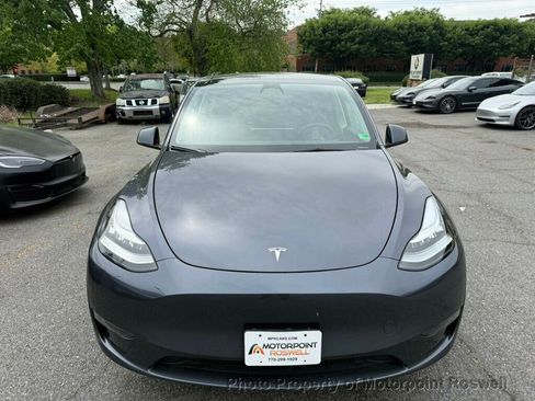 Used 2023 Tesla Model Y Long Range image 4