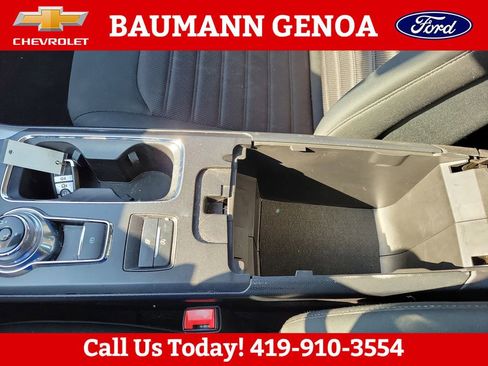 Used 2020 Ford Fusion SE FWD image 19