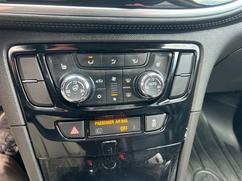 Used 2019 Buick Encore Essence FWD image 54