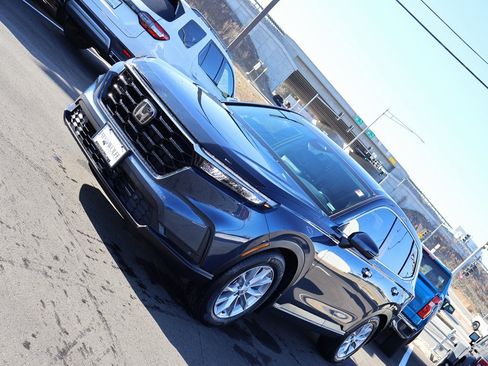 Certified 2025 Honda CR-V EX-L image 3