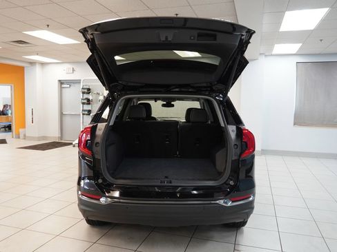 Used 2022 GMC Terrain AT4 w/ Infotainment Package II AWD/4WD image 9
