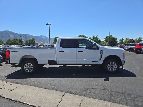 Used 2024 Ford F250 XLT image 4