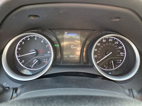 Used 2024 Toyota Camry LE w/ Convenience Package FWD image 20