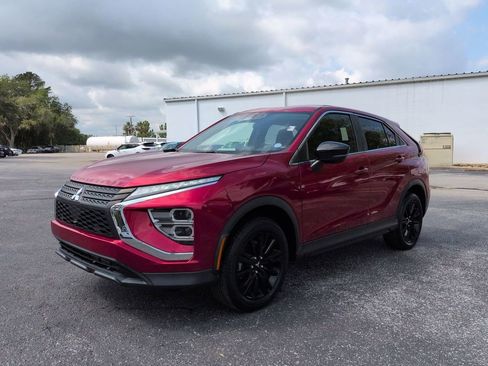 Used 2023 Mitsubishi Eclipse Cross LE AWD/4WD image 8