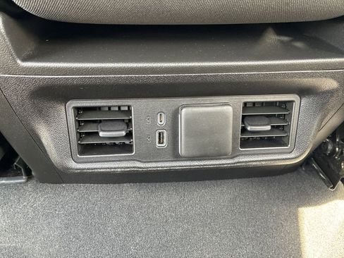 Used 2023 Chevrolet Silverado 1500 LT AWD/4WD image 26