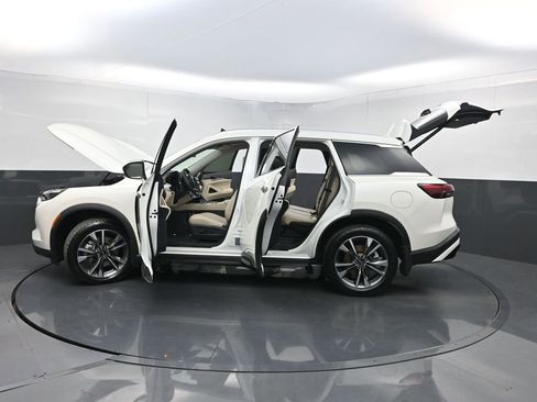 Used 2023 INFINITI QX60 Luxe FWD image 40