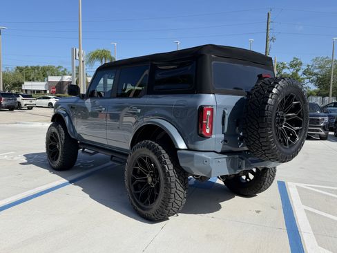 Used 2023 Ford Bronco Outer Banks image 5