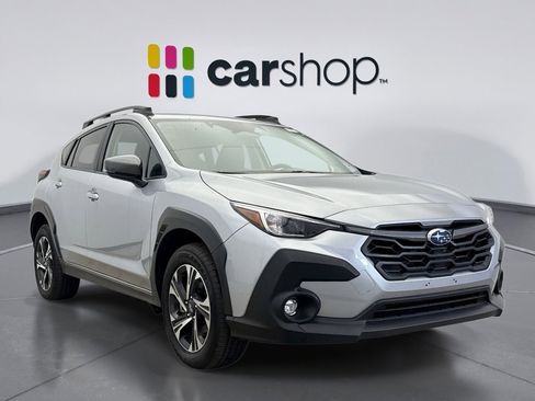 Used 2025 Subaru Crosstrek 2.0i Premium image 7