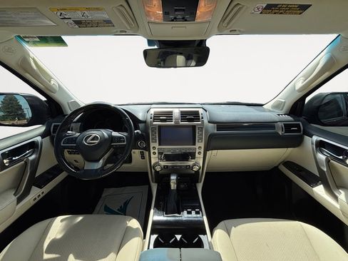 Used 2020 Lexus GX 460 Premium w/ Premium Package AWD/4WD image 17