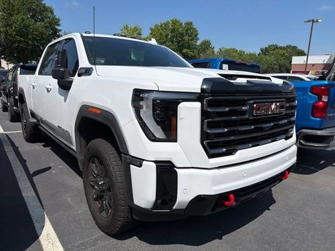 Used 2025 GMC Sierra 2500 AT4 w/ AT4 Premium Plus Package AWD/4WD image 1