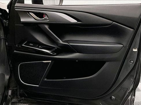 Used 2021 MAZDA CX-9 Touring w/ Touring Premium Package image 18