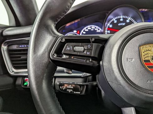 Used 2021 Porsche Panamera GTS image 35