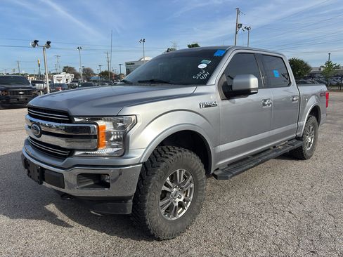 Used 2020 Ford F150 Lariat image 2