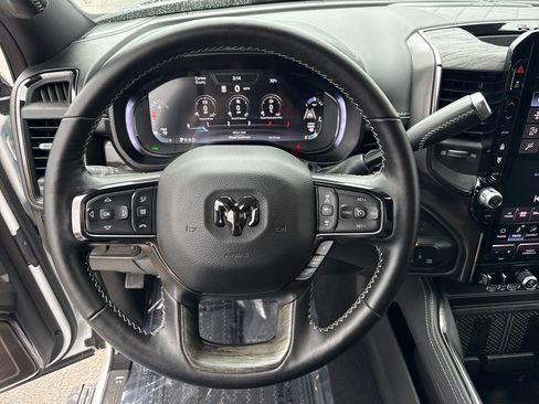 Used 2025 RAM 3500 Limited image 15