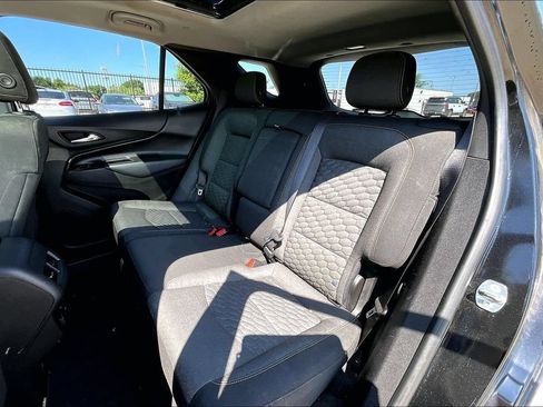 Used 2018 Chevrolet Equinox LT w/ Sun & Infotainment Package AWD/4WD image 29