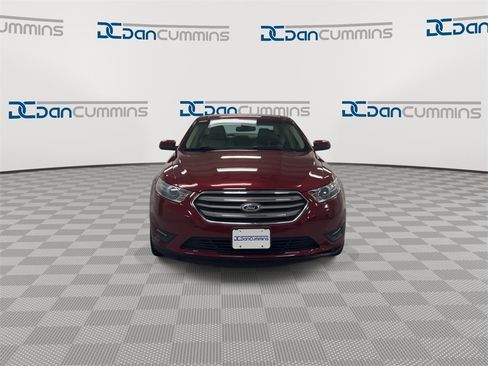 Used 2013 Ford Taurus SEL image 3