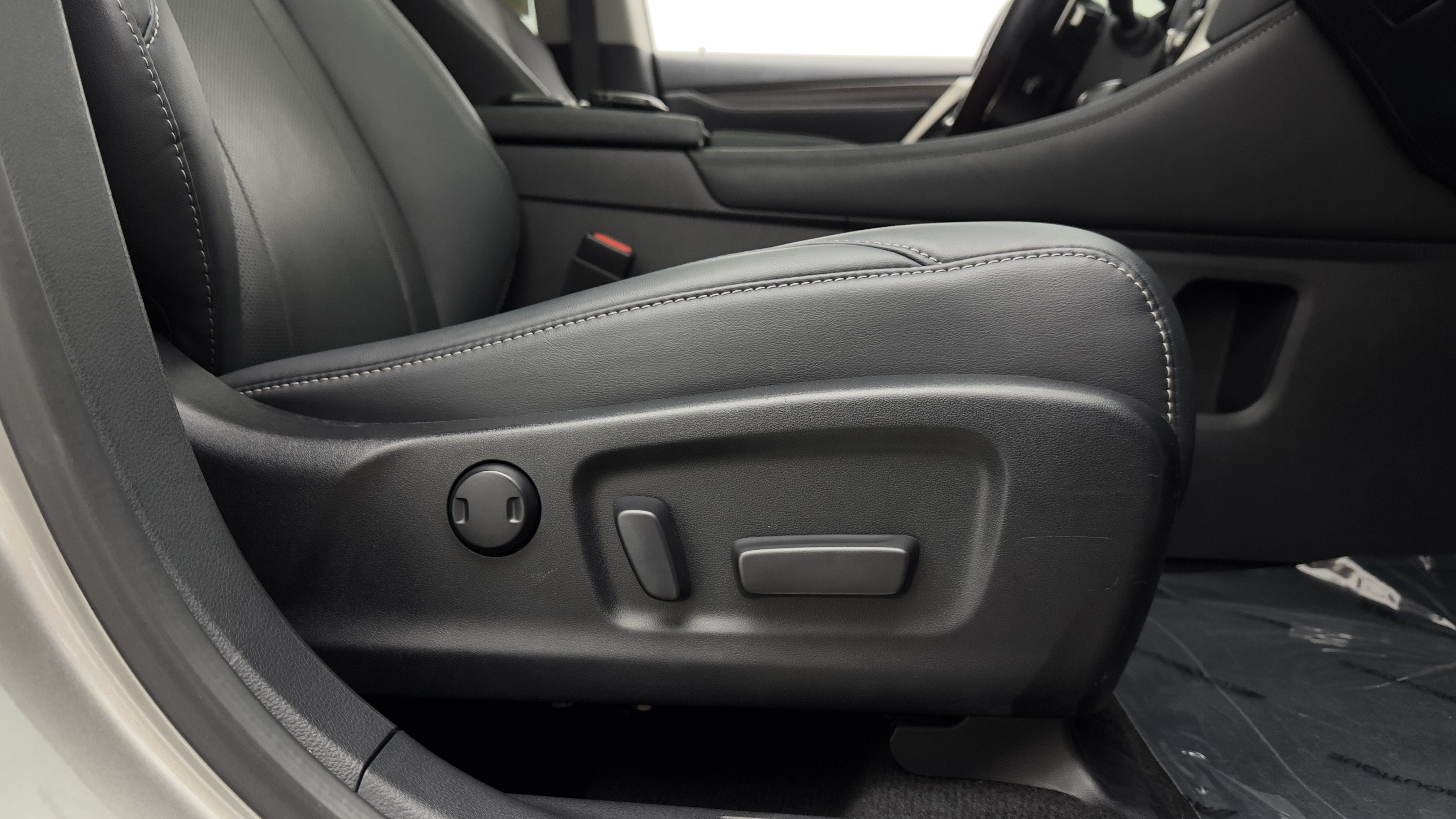 Used 2020 Lexus RX 350 FWD w/ Premium Package image 37