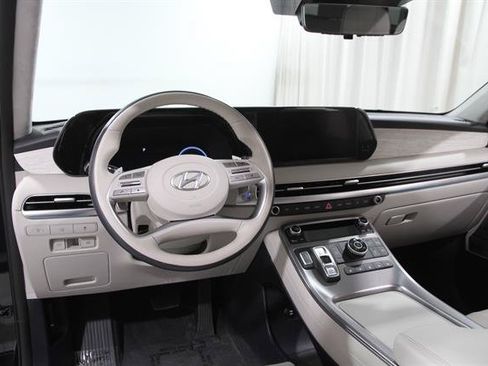 Used 2024 Hyundai Palisade Calligraphy AWD/4WD image 6