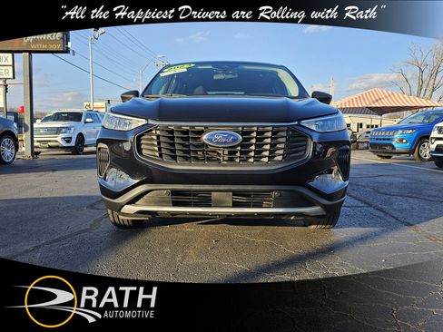 Used 2023 Ford Escape Active image 3