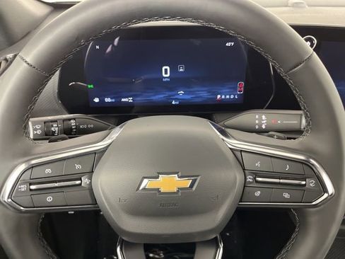 New 2026 Chevrolet Equinox LT image 18