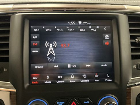 Certified 2019 RAM 1500 Laramie w/ Convenience Group AWD/4WD image 27